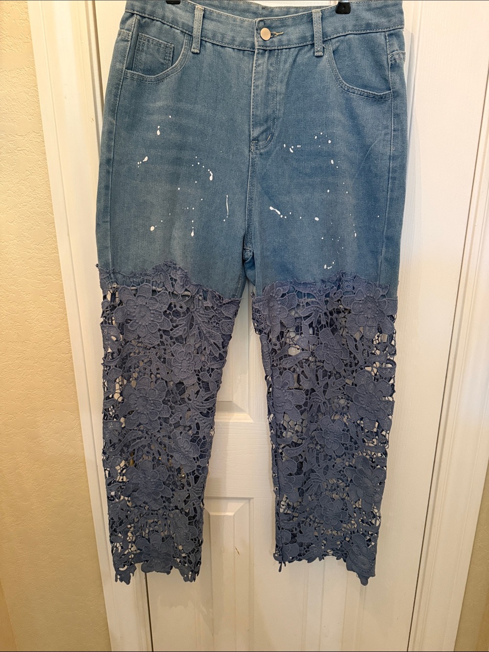 Women's Blue Straight-Leg Veda Jeans with Lace Panels - Picture 7 of 9